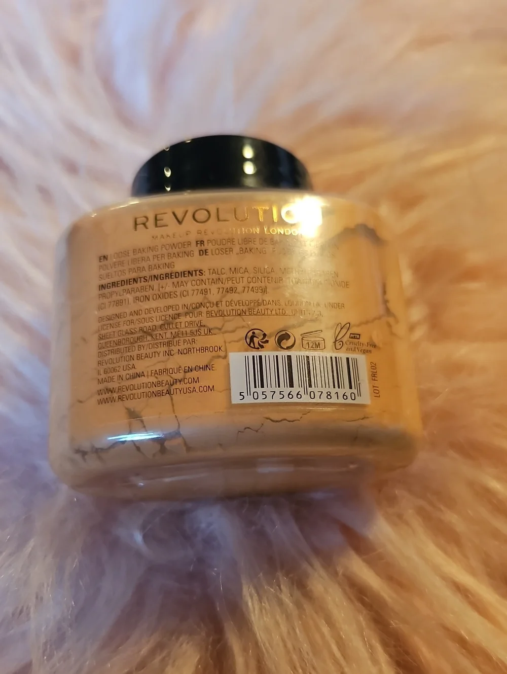 🆕️Makeup Revolution 🍑 Peach 🍑 Baking Powder